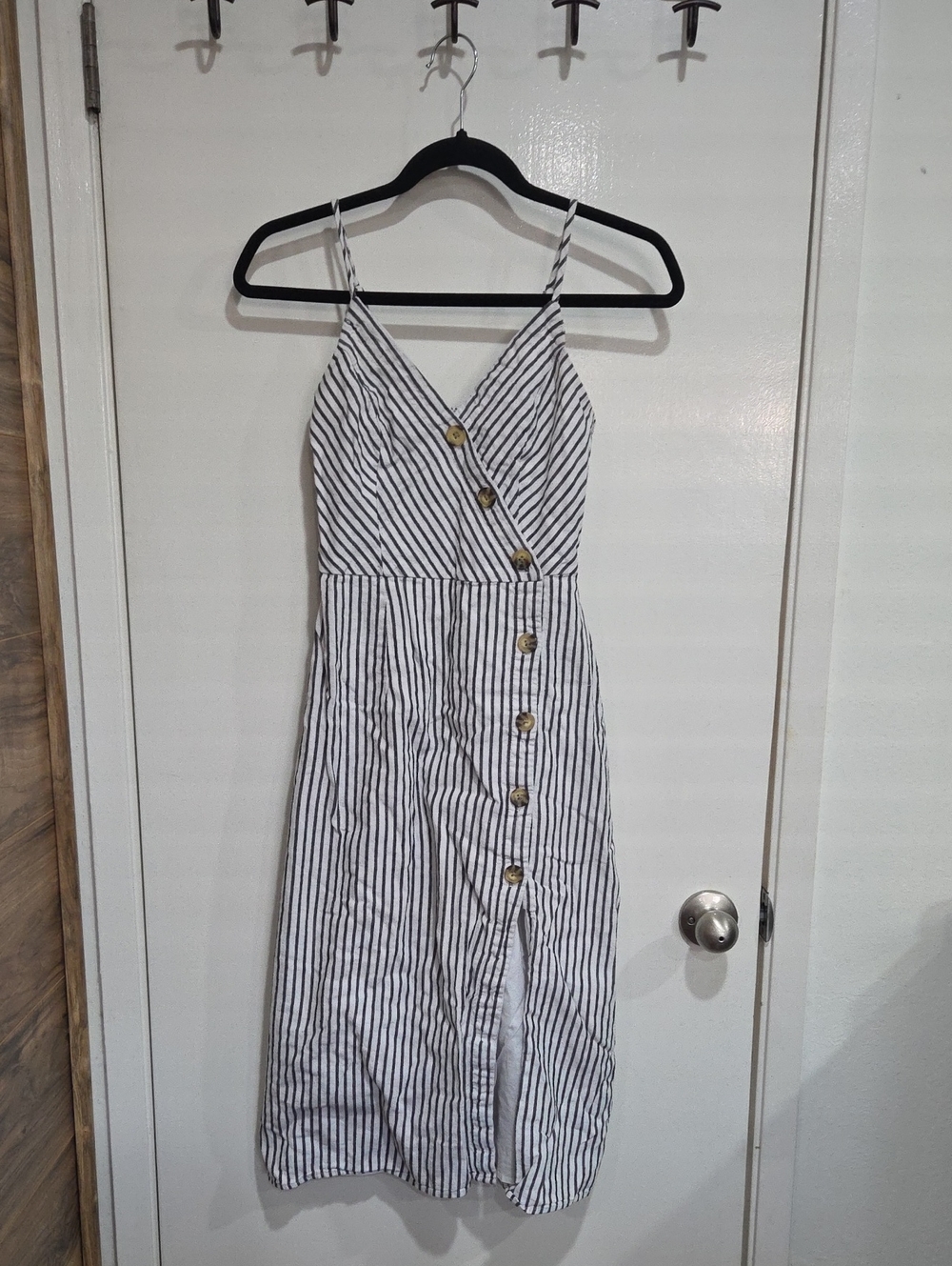Abercrombie & Fitch White and Navy Striped Button-Front Midi Dress Size X Small.
